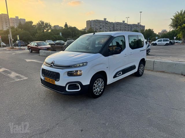 מודעת רכב סיטרואן ברלינגו