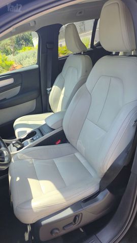 וולוו XC40