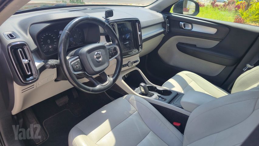וולוו XC40