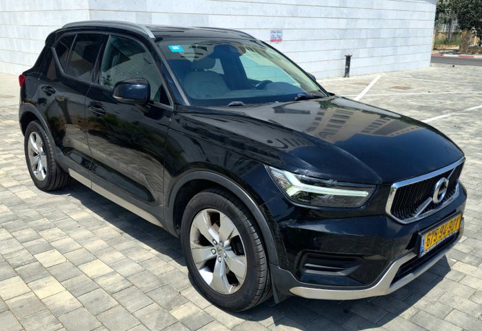 וולוו XC40