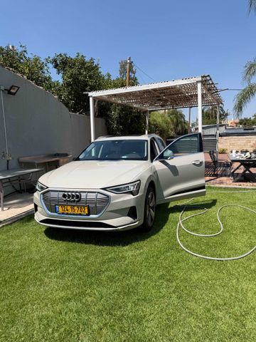 אאודי E-tron