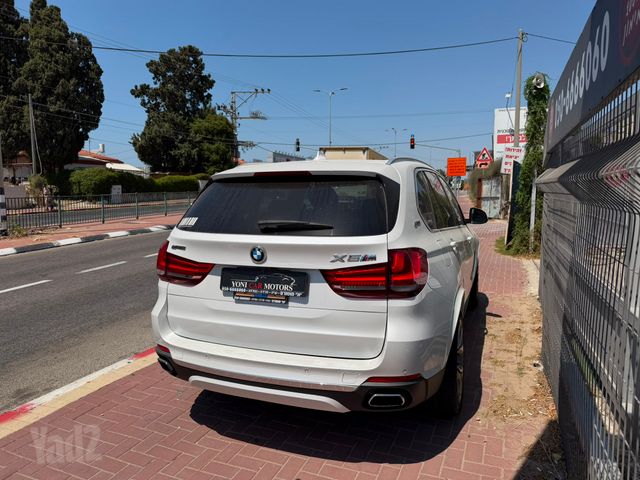 ב מ וו X5