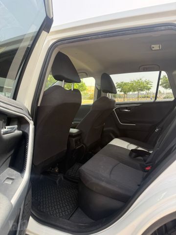 טויוטה RAV4