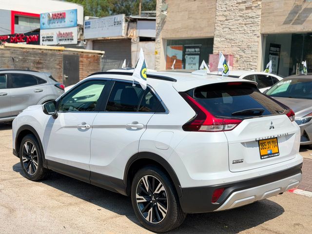 מודעת רכב מיצובישי אקליפס קרוס 2