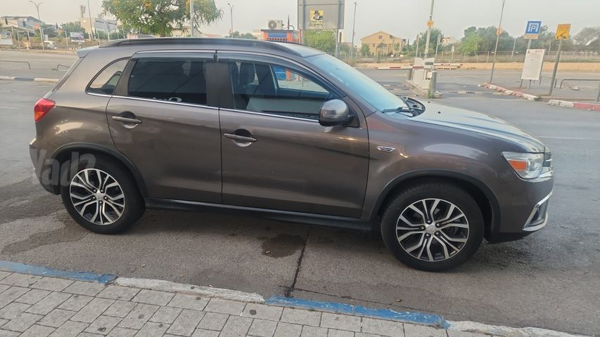 מיצובישי ASX