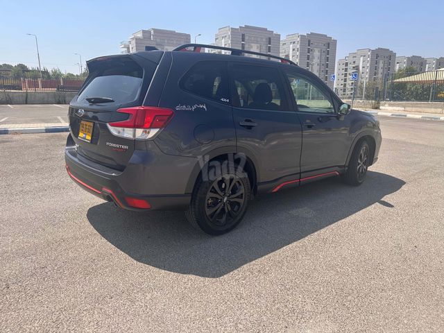 סובארו פורסטר