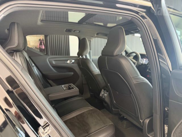 וולוו XC40