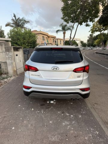 יונדאי סנטה פה