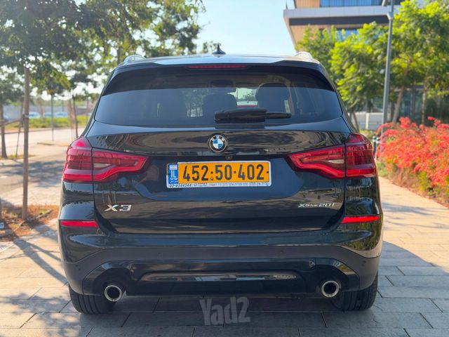 ב מ וו X3