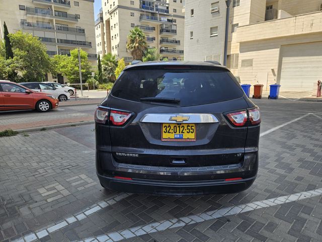 שברולט טראוורס