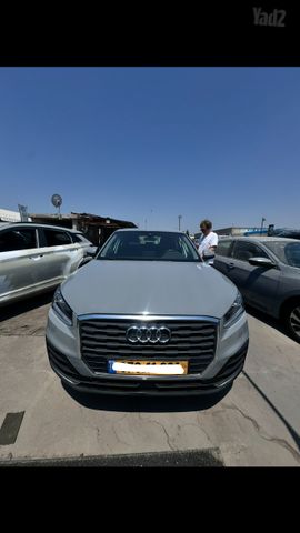 אאודי Q2