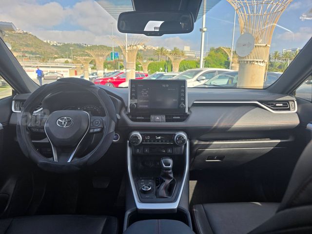 טויוטה RAV4