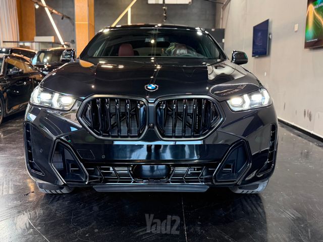 ב מ וו X6