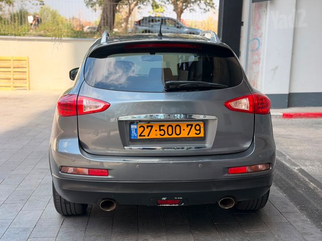 אינפיניטי EX37