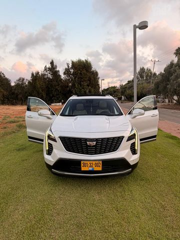 מודעת רכב קאדילק XT4