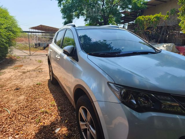 טויוטה RAV4