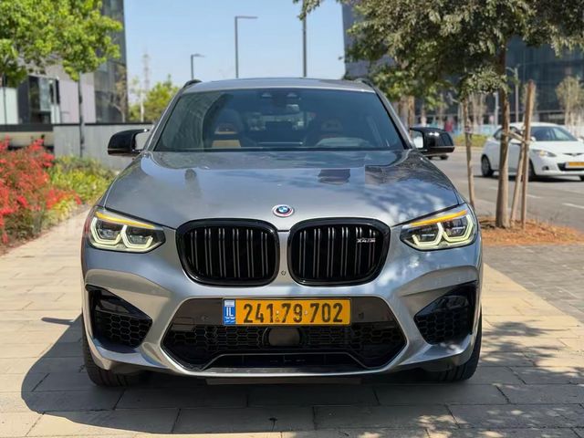 ב מ וו X4 M