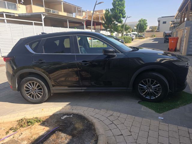 מודעת רכב מאזדה CX-5