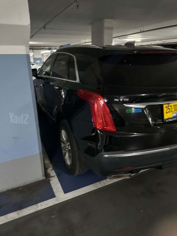 קאדילק XT5