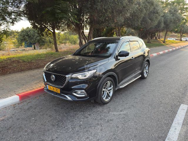 מודעת רכב אם ג'י EHS PHEV