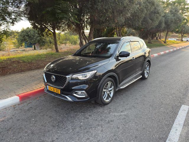 מודעת רכב אם ג'י EHS PHEV