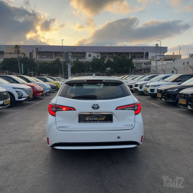 טויוטה קורולה