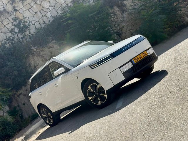 מודעת רכב ג'אקו J5