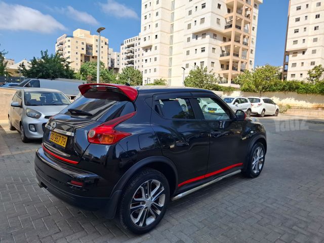 ניסאן ג'וק