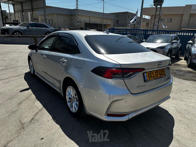 טויוטה קורולה