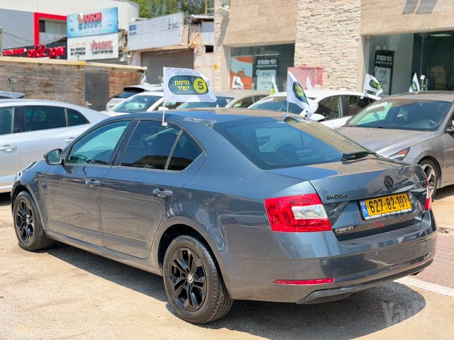 סקודה אוקטביה 