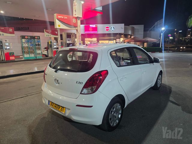 יונדאי i20