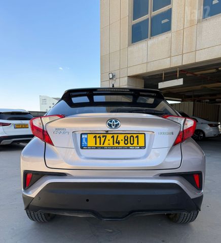 טויוטה C-HR