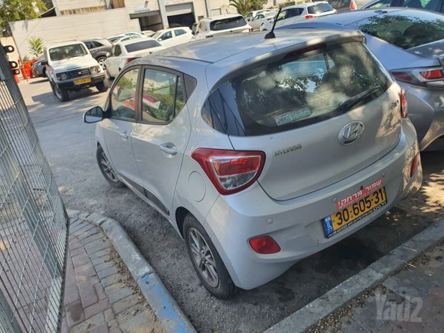 יונדאי i10