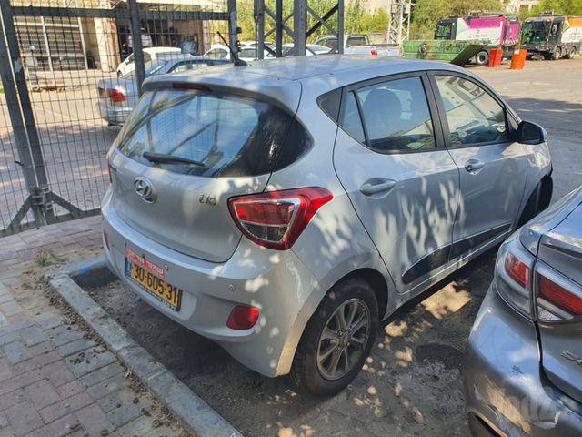 יונדאי i10