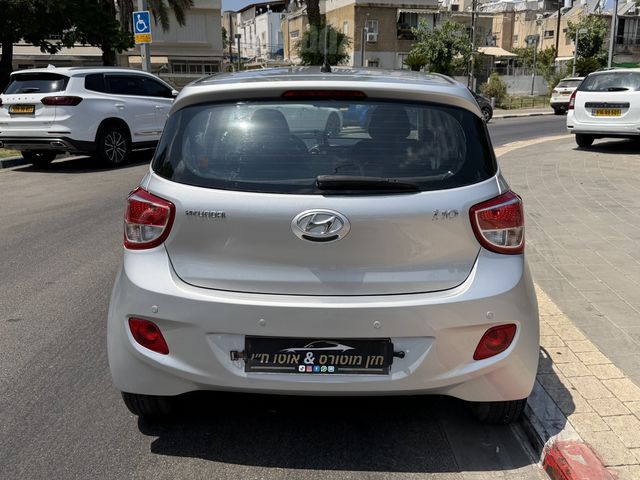 יונדאי i10