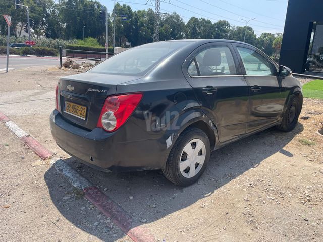 שברולט סוניק