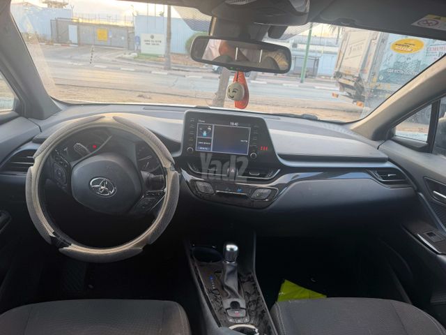 טויוטה C-HR