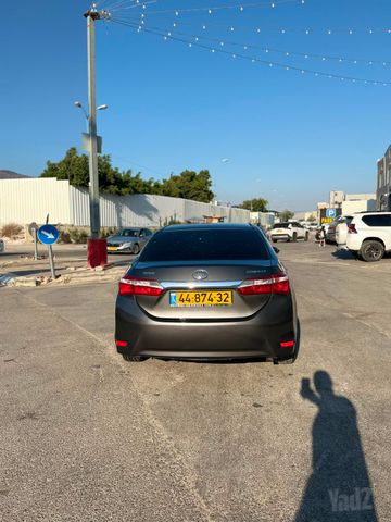 טויוטה קורולה