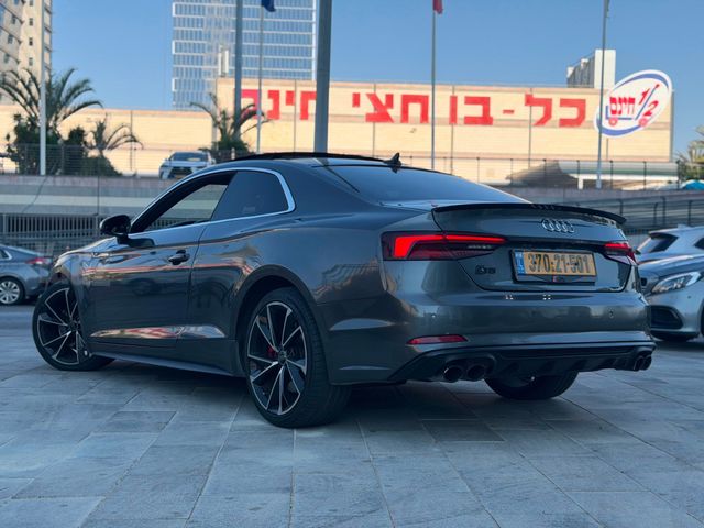 אאודי S5