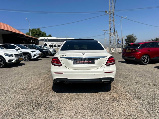 מרצדס-בנץ E-class