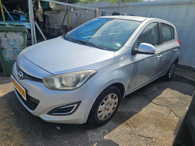 יונדאי i20