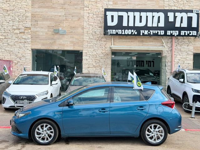 טויוטה אוריס