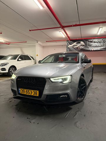 אאודי A5