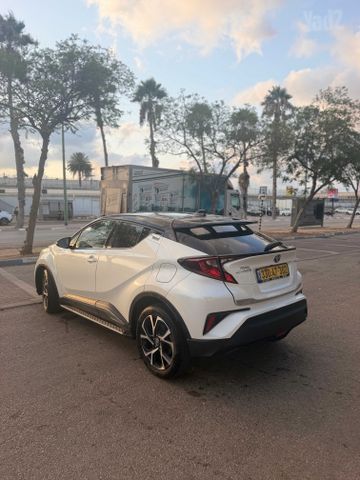 טויוטה C-HR