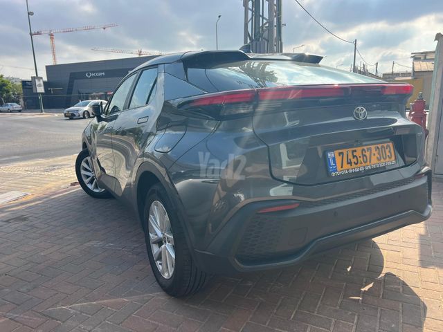טויוטה C-HR
