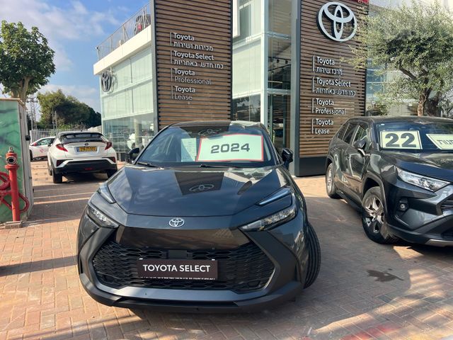 מודעת רכב טויוטה C-HR