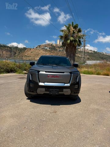 מודעת רכב ג'י.אם.סי סיירה EV  