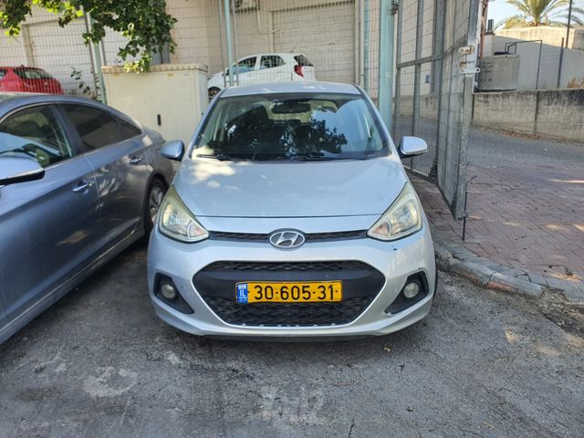 יונדאי i10
