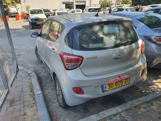 יונדאי i10