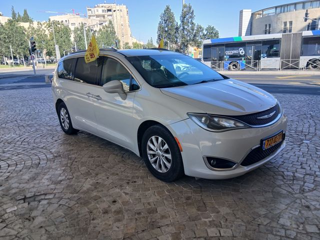 קרייזלר פסיפיקה